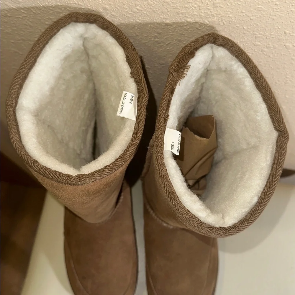 W.O.W. Fur/Suede boots Size 8